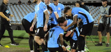 Em jogo com final emocionante, Uruguai vence Colômbia pelas Eliminatórias