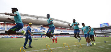 Dorival comanda 1&ordm; treino da Seleção e inicia preparação para duelo com Venezuela