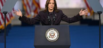 Kamala Harris pede que seus apoiadores "continuem lutando"