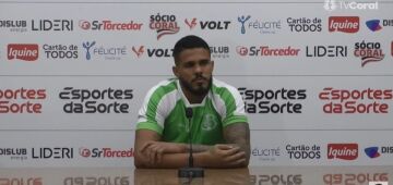 Santa Cruz: apresentado, Moisés promete ser "o goleiro que a torcida espera"