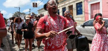 Dia da Consciência Negra: caminhada em alusão à data reúne público em Olinda