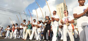 14ª Marcha da Capoeira traz valorização da cultura negra ao Centro do Recife