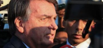 Bolsonaro vai se reunir com advogados após indiciamento por participação em trama golpista