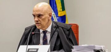 Moraes manda PF ouvir governador de SC que disse que Bolsonaro e Valdemar "conversam muito"