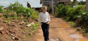 Cate Blanchett veio ao Brasil para visitar cidades afetadas pela enchente no Rio Grande do Sul