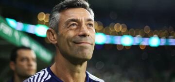 Santos anuncia Pedro Caixinha como novo técnico