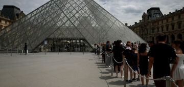 Tribunal critica Louvre por preferir "operações de grande visibilidade" a investir em segurança