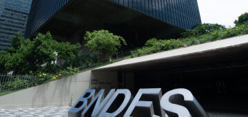 BNDES e instituições vão criar uma certificadora de crédito de carbono, afirma Mercadante