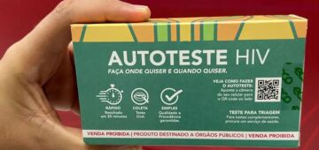 Embalagem de autoteste de HIV fica mais discreta para incentivar uso