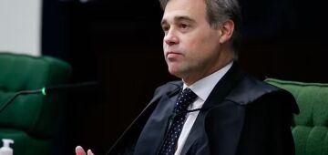 PGR pede a André Mendonça que arquive inquérito contra Bolsonaro