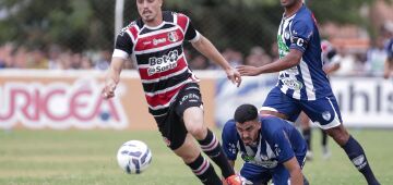 Santa vai solicitar afastamento de trio de arbitragem de jogo contra o Decisão