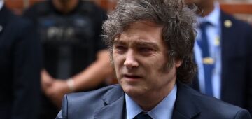 Congresso argentino reverte pela primeira vez um veto de Milei