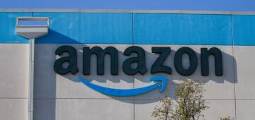 Amazon investirá US$ 1 bilhão para aumentar salários e reduzir custos com saúde de funcionários