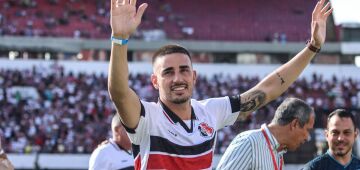 Santa Cruz: Thiago Galhardo é regularizado e deve estrear no mata-mata do Pernambucano
