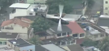 Copiloto de helicóptero da Polícia Civil é baleado na cabeça durante ação no Rio de Janeiro
