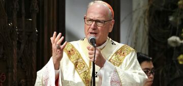 Papa aceita a renúncia do influente arcebispo de Nova York