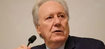 Lewandowski pede investigação da PF sobre mulher que gritou "Lula ladrão"
