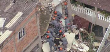 Casa desaba na zona norte de SP; bebê de 4 meses morre após ser resgatado dos escombros
