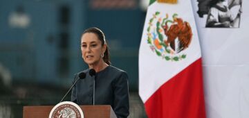 Congresso do Peru declara "persona non grata" a presidente do México