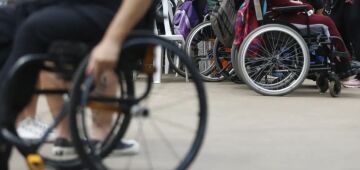 Presença de rampa para cadeirante aumenta quatro vezes em 12 anos