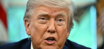 Trump alerta que "próximos ataques planejados" contra o Irã serão "ainda mais brutais"