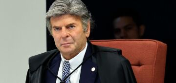 Com 2 a 0 por condenação de Bolsonaro e demais réus, STF retoma julgamento com voto de Fux