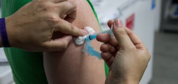 Pernambuco mobiliza Dia D de multivacinação neste sábado (18); confira locais na RMR