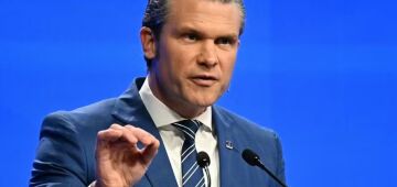 Hegseth: EUA está 'apenas começando' ataques contra supostas lanchas do narcotráfico