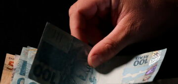 PIB do Brasil cresce 0,4% no segundo trimestre do ano, puxado por serviços