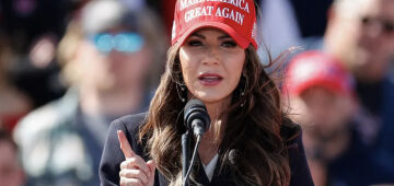 Secretária de Segurança Interna dos EUA diz que Maduro "tem que sair"