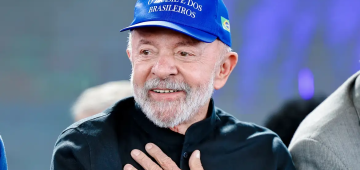 Lula afirma à CNN que nunca imaginou comprar uma briga com os EUA