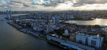 Pernambuco se destaca na geração de empregos no turismo no Nordeste