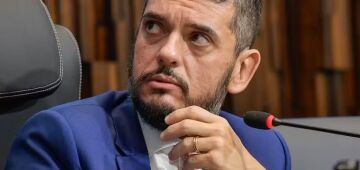 Deputados temem reação do STF e evitam votação imediata sobre situação de Bacellar