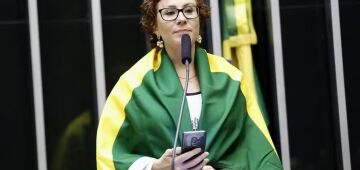Rede social informa ao STF que não vai reativar conta de Carla Zambelli
