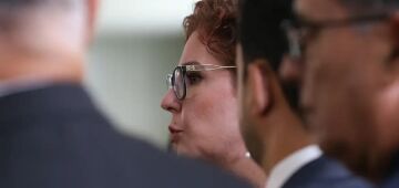 Cassação de Carla Zambelli pode ser analisada na CCJ da Câmara nesta terça