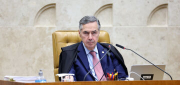 Barroso: julgamento de Bolsonaro e réus da trama golpista deve "encerrar ciclos de atraso" no Brasil