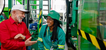 Biocombustível de macaúba mudará vida de agricultores em MG, diz Lula