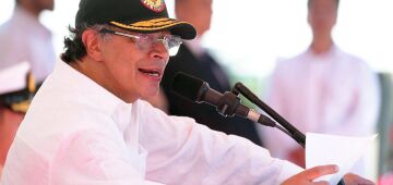 Petro diz que ataque dos EUA a lancha no mar do Caribe "é um assassinato"