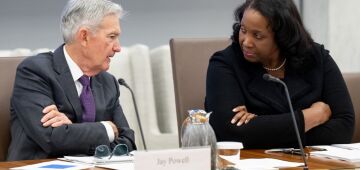 Audiência sobre demissão de diretora do Fed termina sem decisão