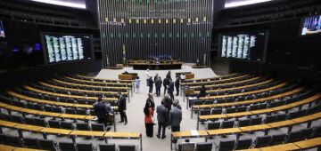 Reforma Administrativa prevê aposentadoria obrigatórios aos 75 anos para titulares de cartórios