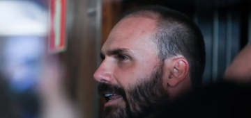 Eduardo Bolsonaro elogia discurso de Tarcísio, mas pondera: 'Espero que seja permanente'