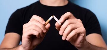 Vapes, sachês e cigarros: nicotina, em todas as formas, é altamente tóxica para o coração e os vasos