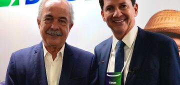 Prefeito de Petrolina se reúne com presidente do BNDES para discutir crédito para produtores 