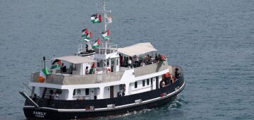 Flotilha com ajuda para Gaza retorna a Barcelona devido às condições climáticas