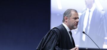 Defesa de Bolsonaro afirma que vai pedir prisão domiciliar em caso de condenação