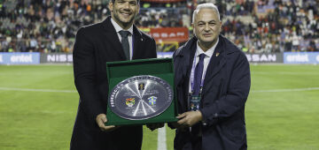 Samir Xaud sobe o tom para reclamar de partida contra Bolívia: "Uma verdadeira várzea"