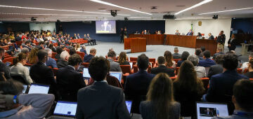 Ministros do STF ressaltam em julgamento resistência das Forças Armadas diante de tentativa de golpe