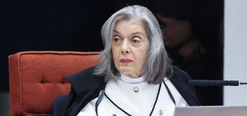 Carmen Lúcia defende segurança de urnas eletrônicas