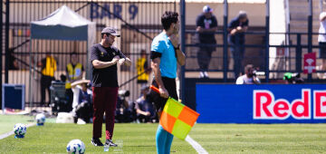 Daniel Paulista reconhece desempenho ruim do Sport no 1&ordm; tempo e critica atuação da arbitragem 