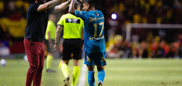 Decisivo nas vitórias do Sport no Brasileirão, Matheusinho destaca "passo a passo" para a equipe